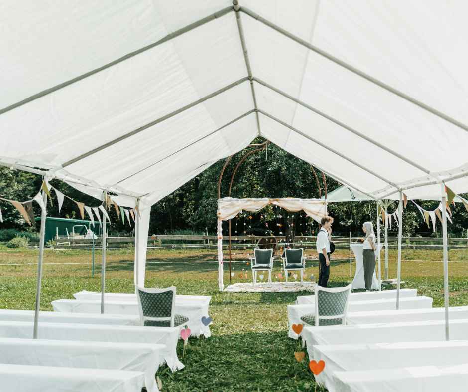 Outdoor tent for wedding